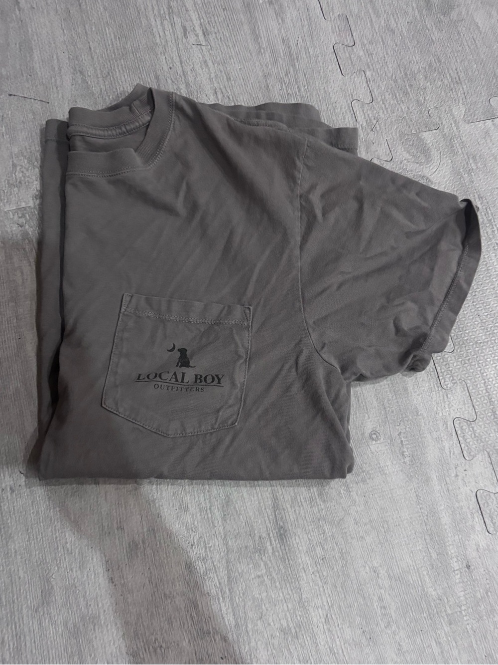 Local Boy Outfitters Men's Short Sleeve Pocket Tee - Gray